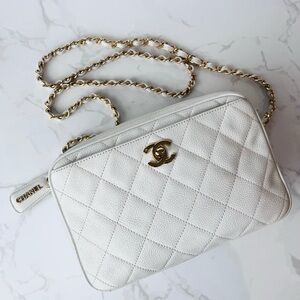 SOLD Vintage CHANEL White Caviar Camera Bag